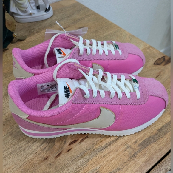 Nike Women’s Pink & Grey Cortez-Style Sneakers - Picture 4 of 13